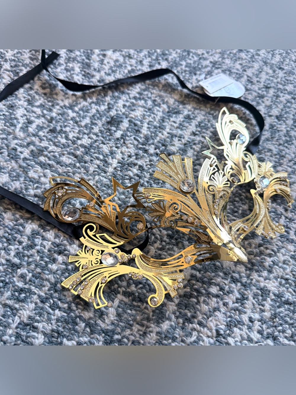 NWT Dolls Kill Gold Ornate Masquerade Mask